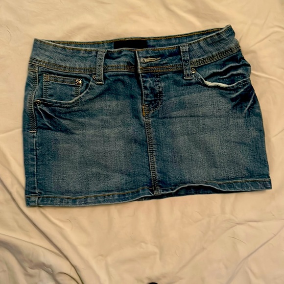 Jean skirt - Picture 1 of 1
